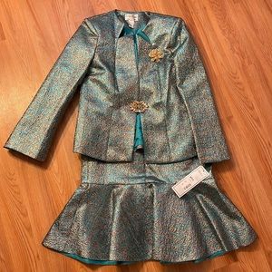 NWT Tally Taylor skirt suit